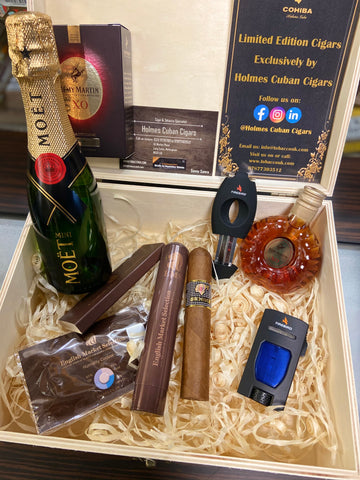 VIP PACKAGE Cohiba BHK 52 (2020) Ems stock wooden boxed,filled with 20cl Moët champagne ,Colbri lighter,Colbri V Cutter paired with a mini Remy Martin XO .