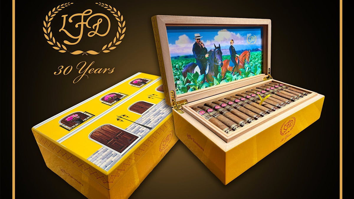 La Flor Dominicana - 30 Years - Box of 60