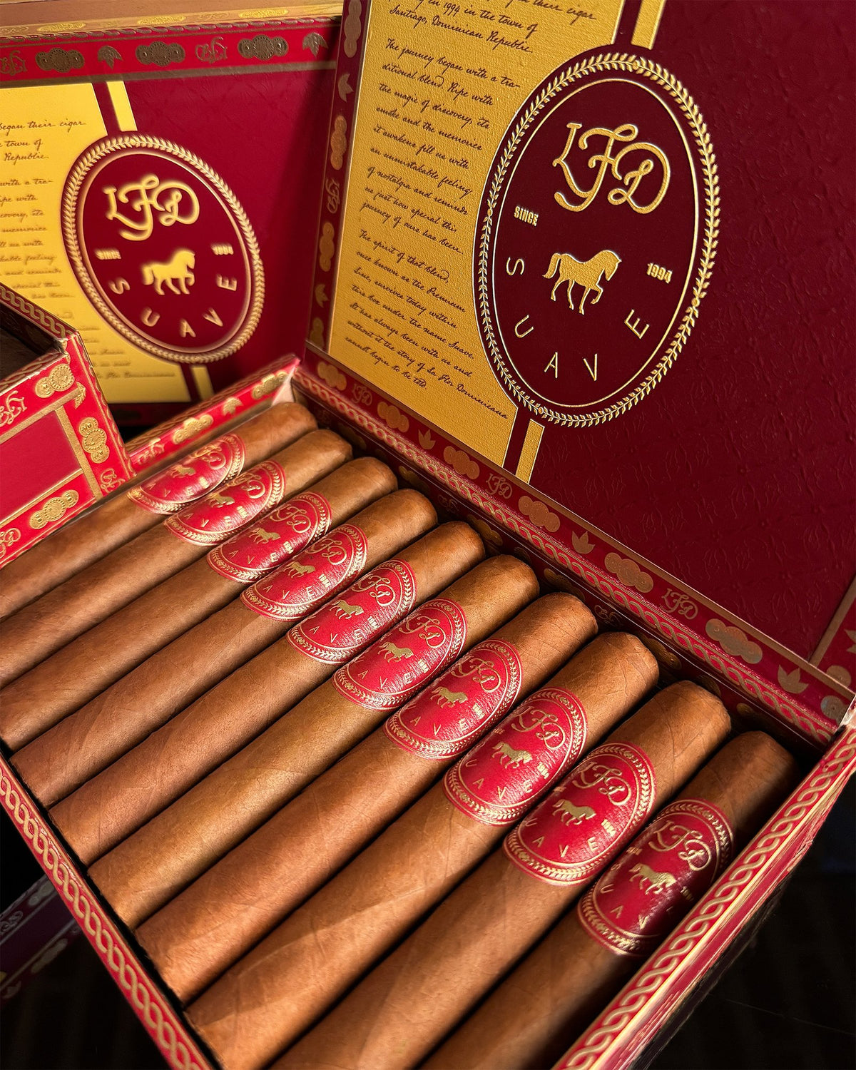 La Flor Dominicana - Suave Maximo - Box of 20