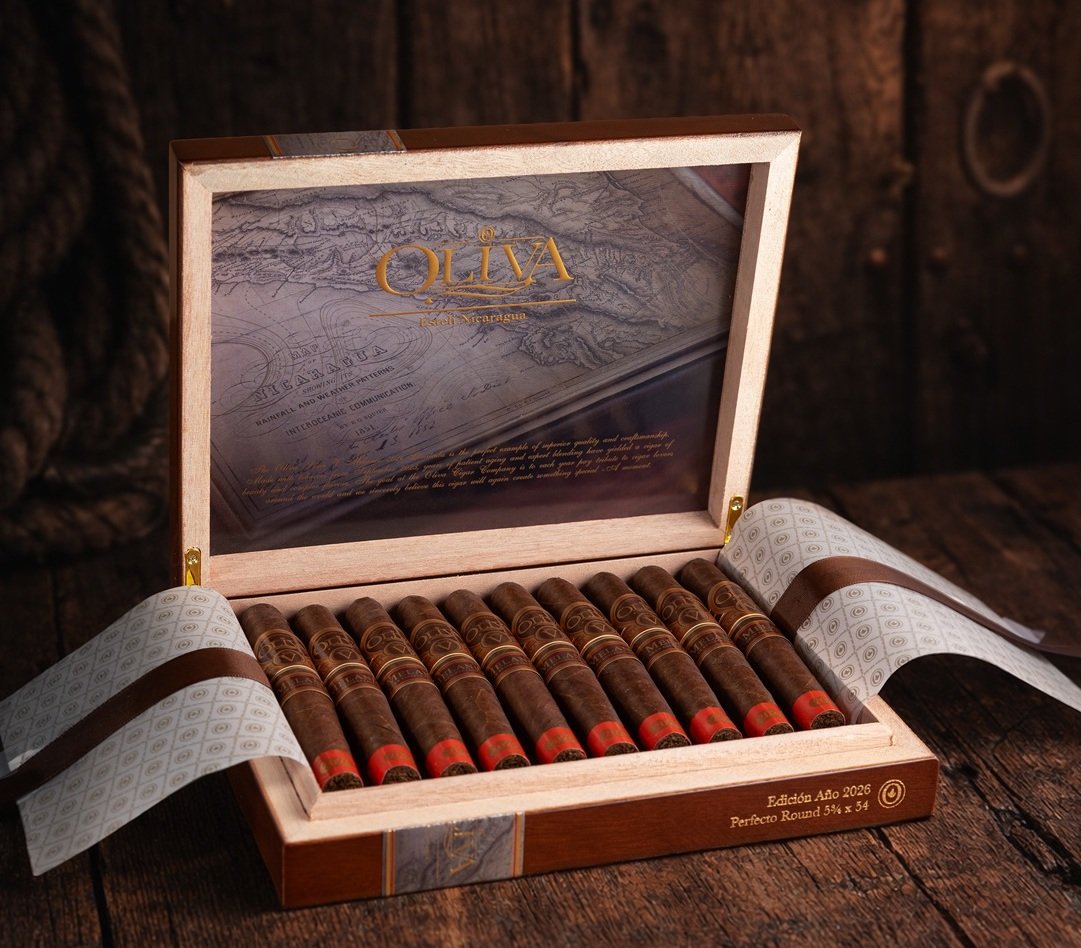 Oliva - Serie V Melanio Edicion Ano 2026 Perfecto - Box of 10