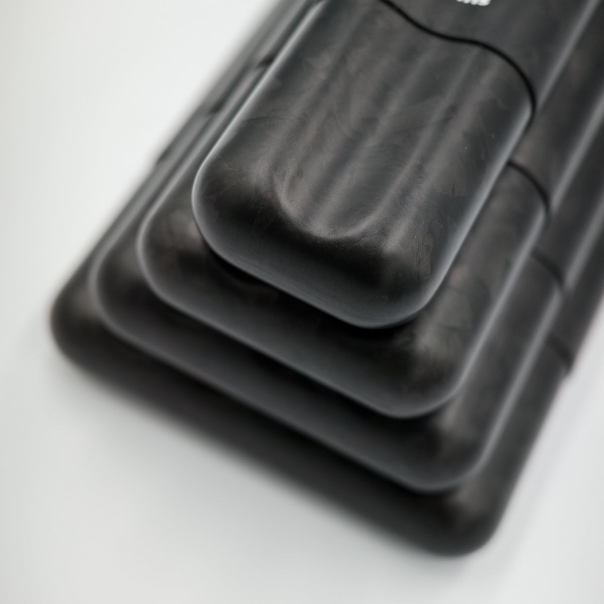 Mantis TrueCarbon Forged Matte Case