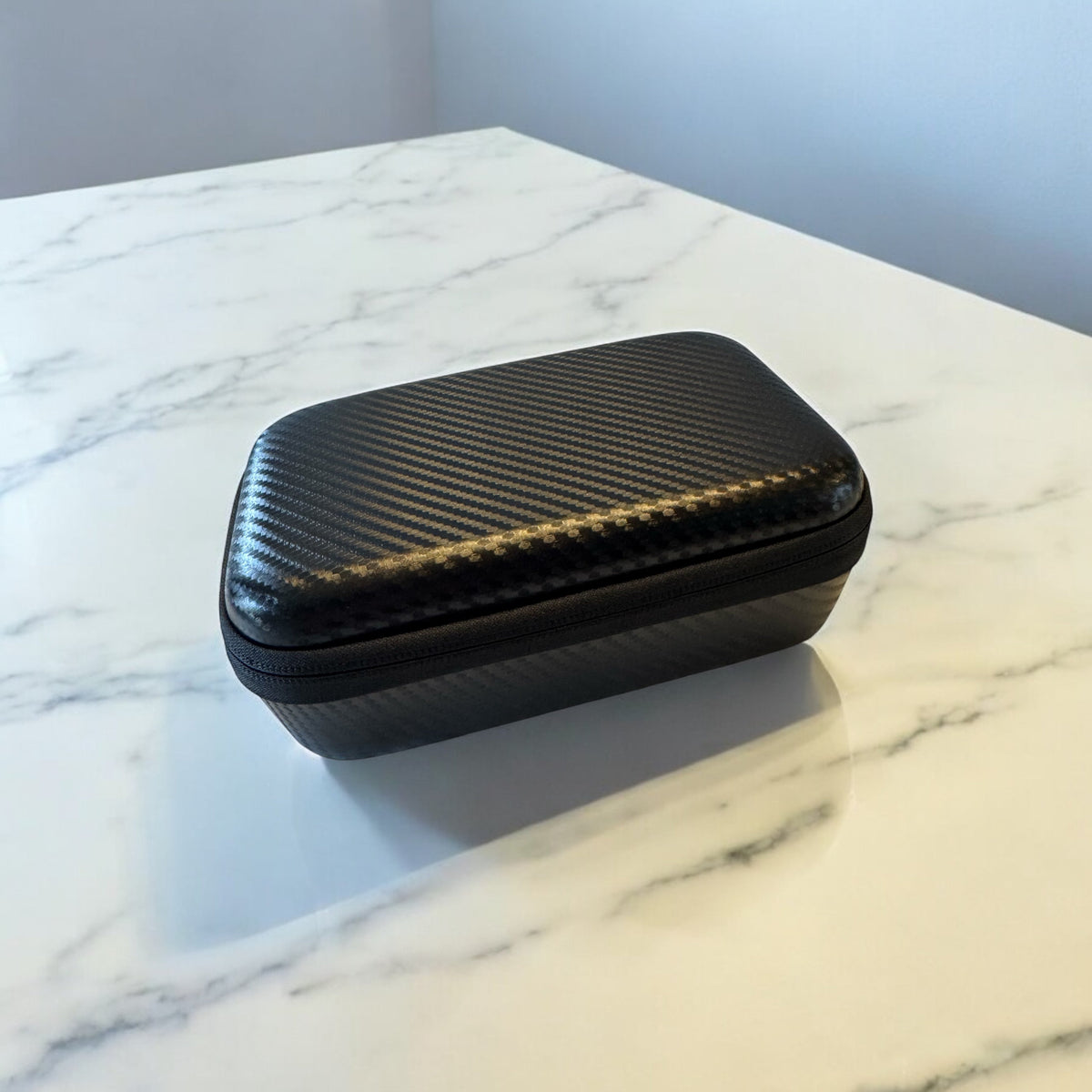 Mantis Carboncarry Case