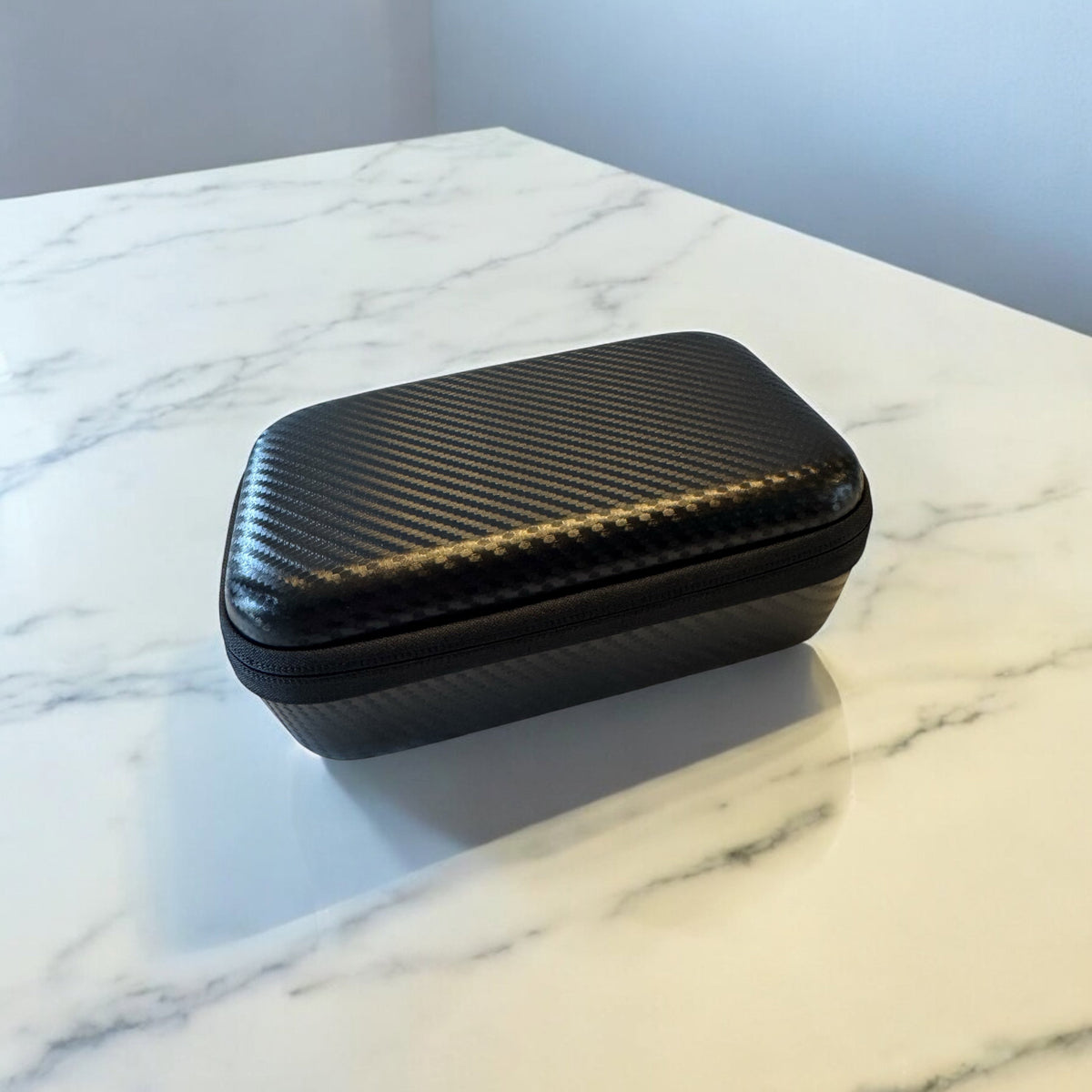 Mantis Carboncarry Case