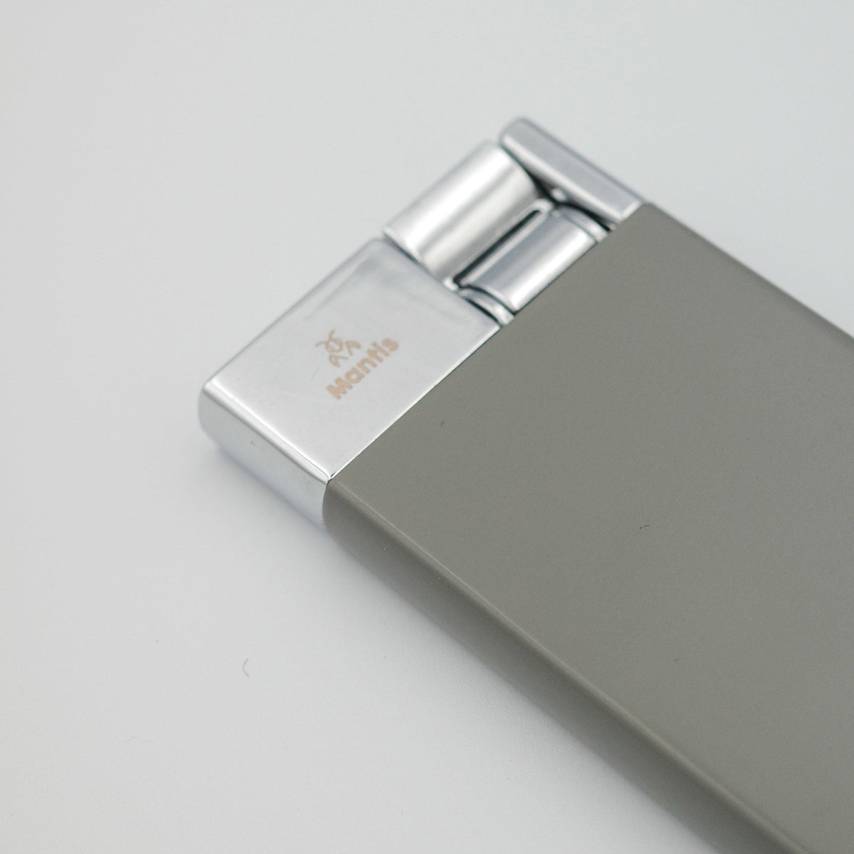 Mantis Clix Lighter